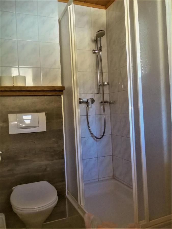 Appartement-Pension Familie Gewessler バート・ミッテルンドルフ エクステリア 写真
