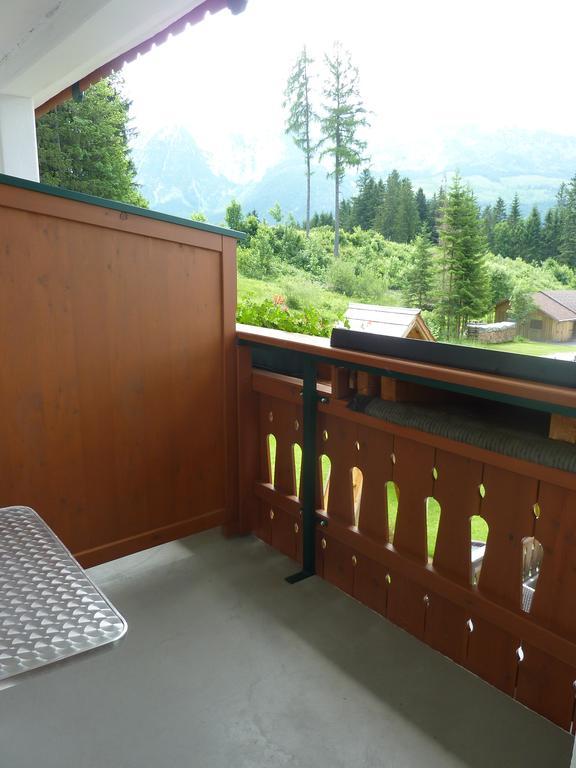 Appartement-Pension Familie Gewessler バート・ミッテルンドルフ エクステリア 写真